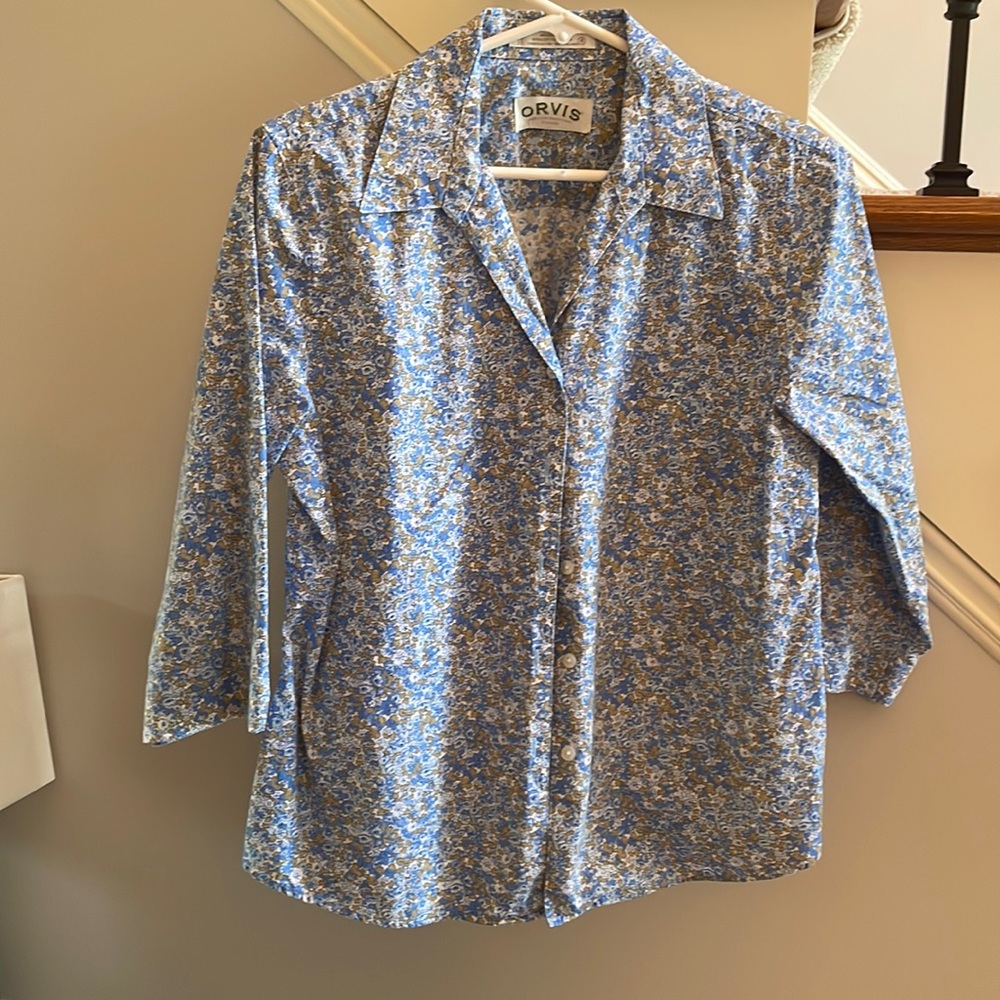 Floral print blouse